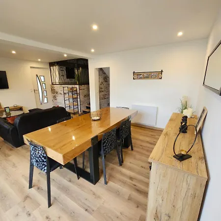 Maison Entière Proche Hébergement de vacances Saint-Léonard