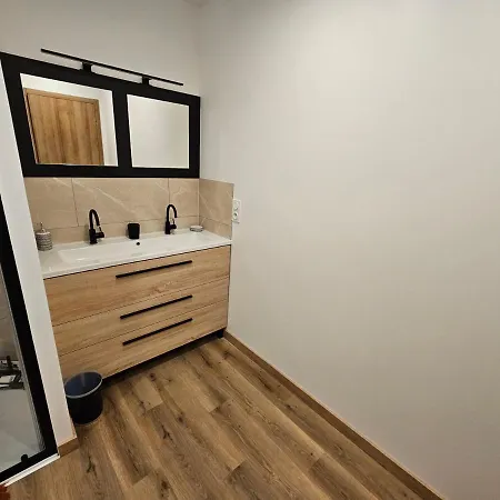 Maison Entière Proche Hébergement de vacances *