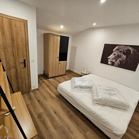 Maison Entiere Proche * Saint-Léonard